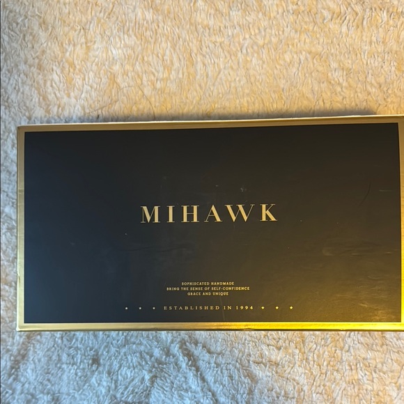 Elegant Navy Clutch with Gold Chain - Picture 4 of 4